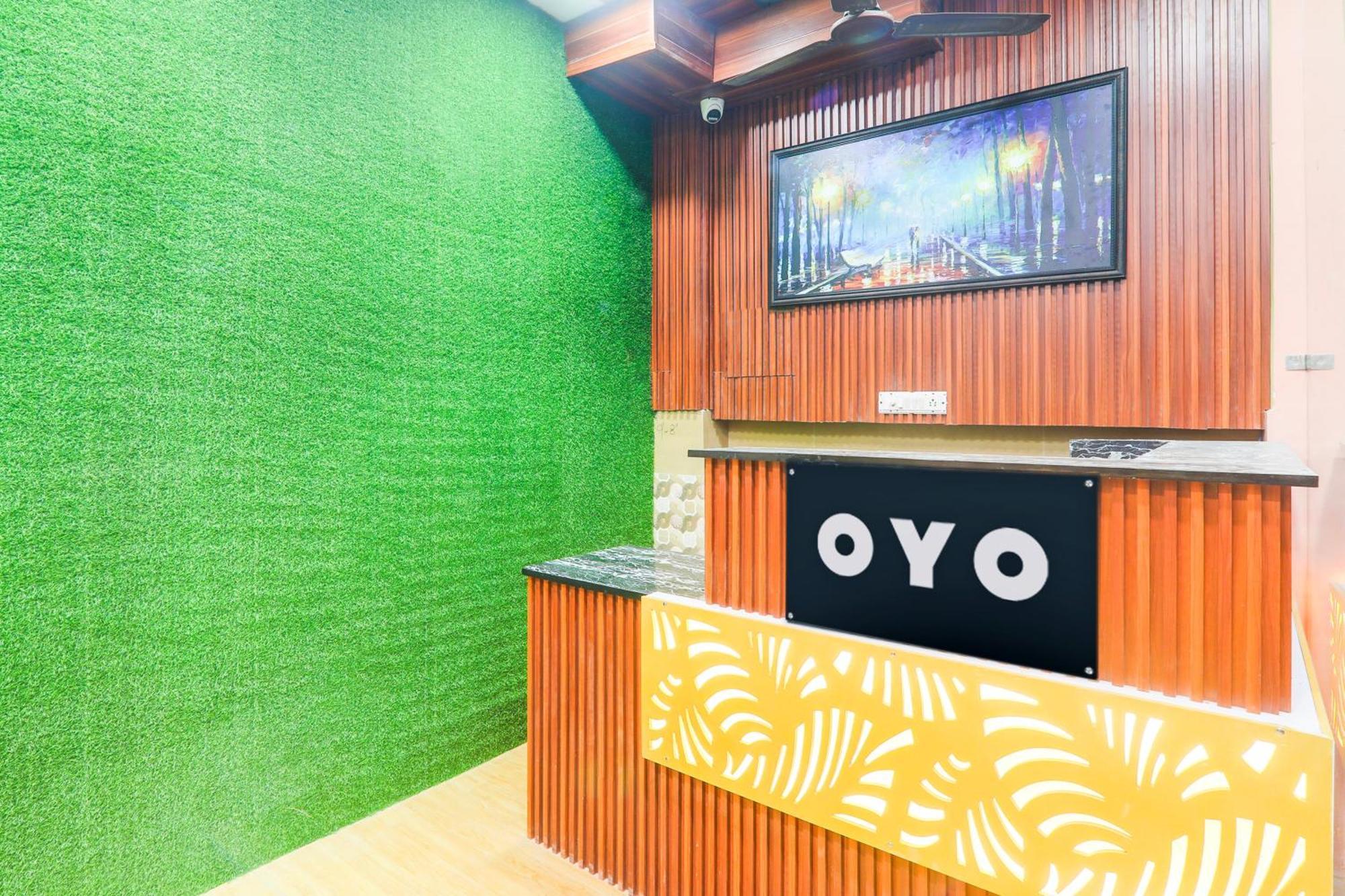 Hotel O V. K Palace Inn Lucknow Bagian luar foto
