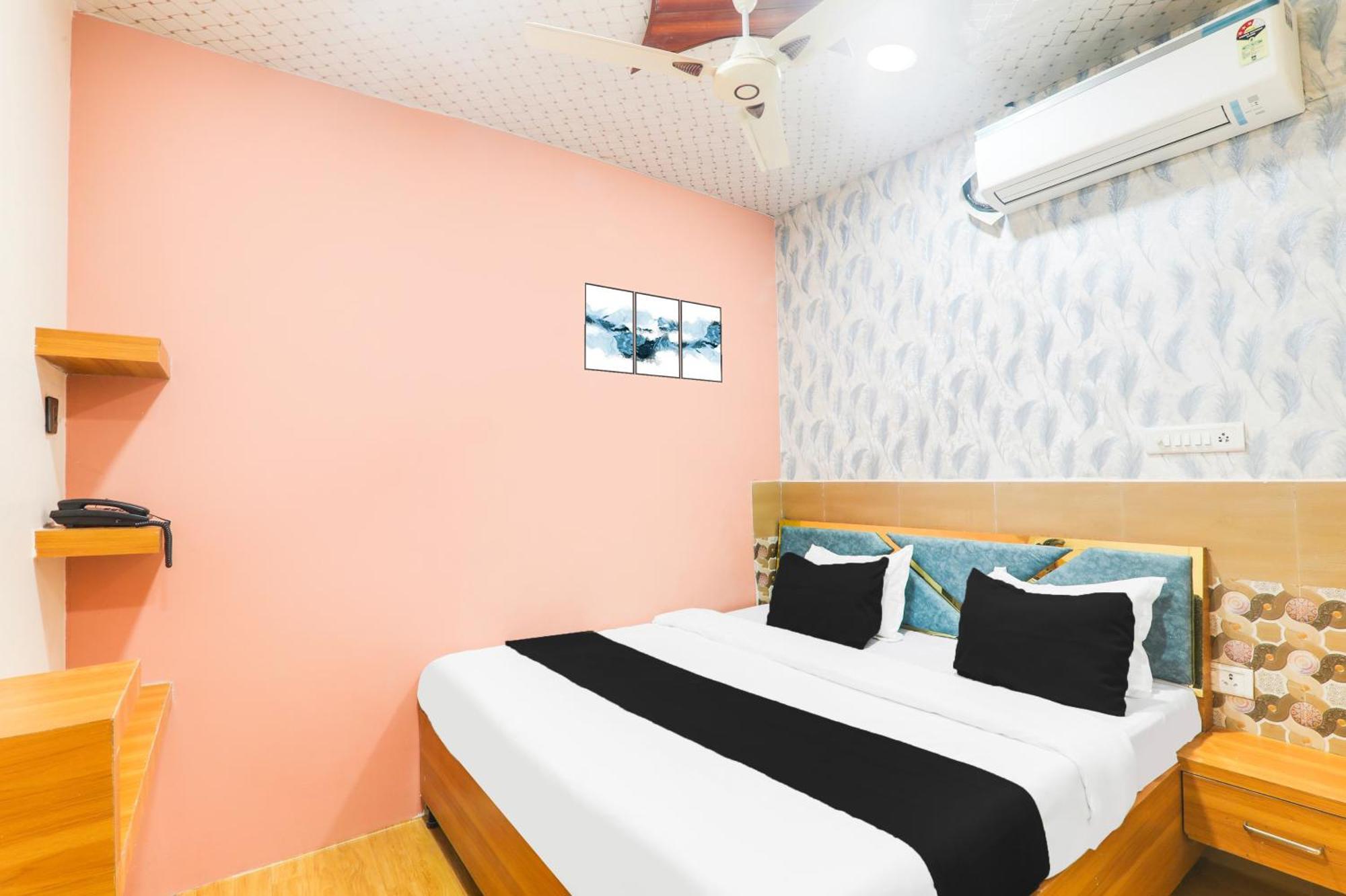 Hotel O V. K Palace Inn Lucknow Bagian luar foto